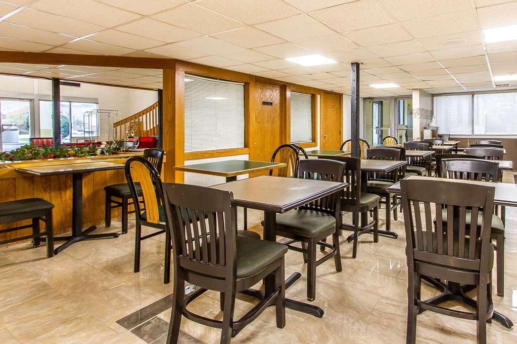 Rodeway Inn بلومينغتون المطعم الصورة