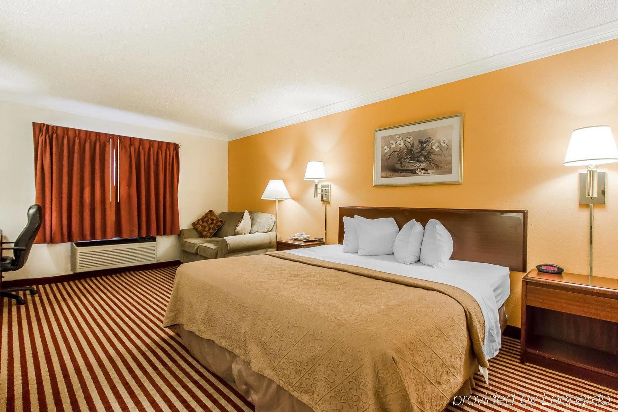 Rodeway Inn بلومينغتون المظهر الخارجي الصورة